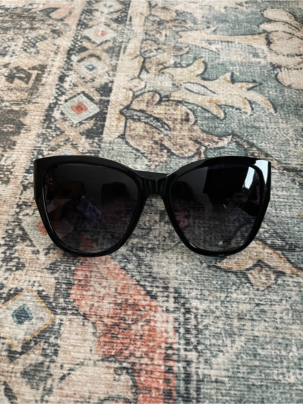 Guess Black Oversized Cat Eye Sunglasses